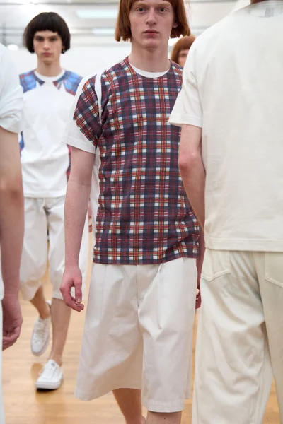 Look 43